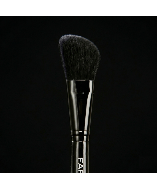 210 – Brocha Oblicua de Colorete