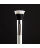 0027 – Brocha de Maquillaje